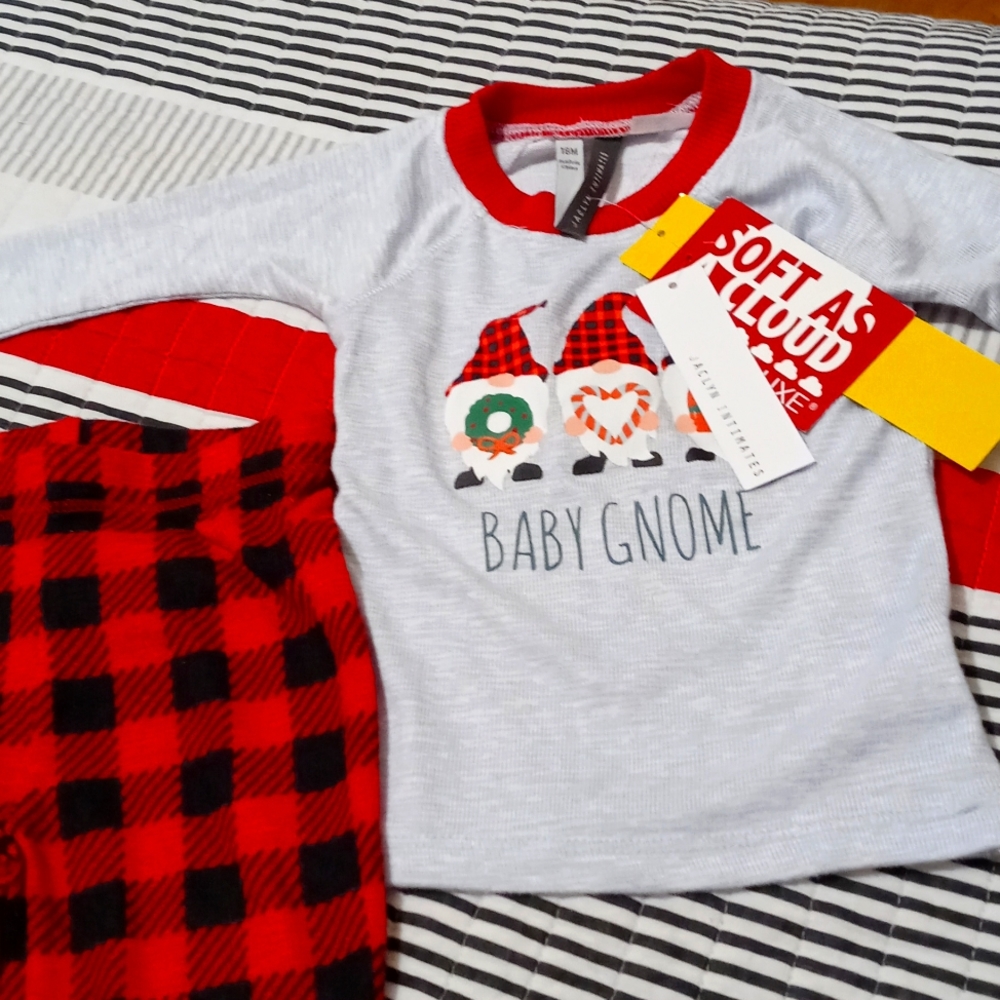 💚 Jacklyn Intimates 2pc Multicolor Christmas Top/Pants Pajama 18M